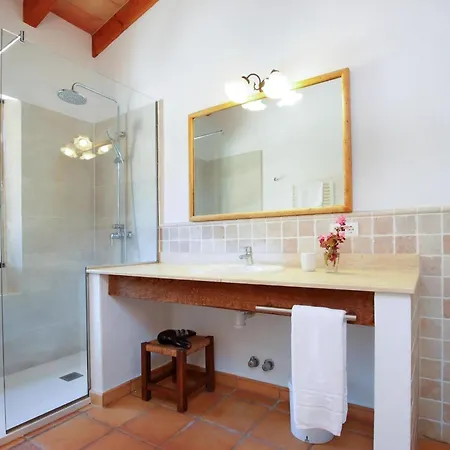 Charmante Martorell Mit Pool Hébergement de vacances *
