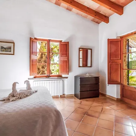 Hébergement de vacances Charmante Martorell Mit Pool Pollença